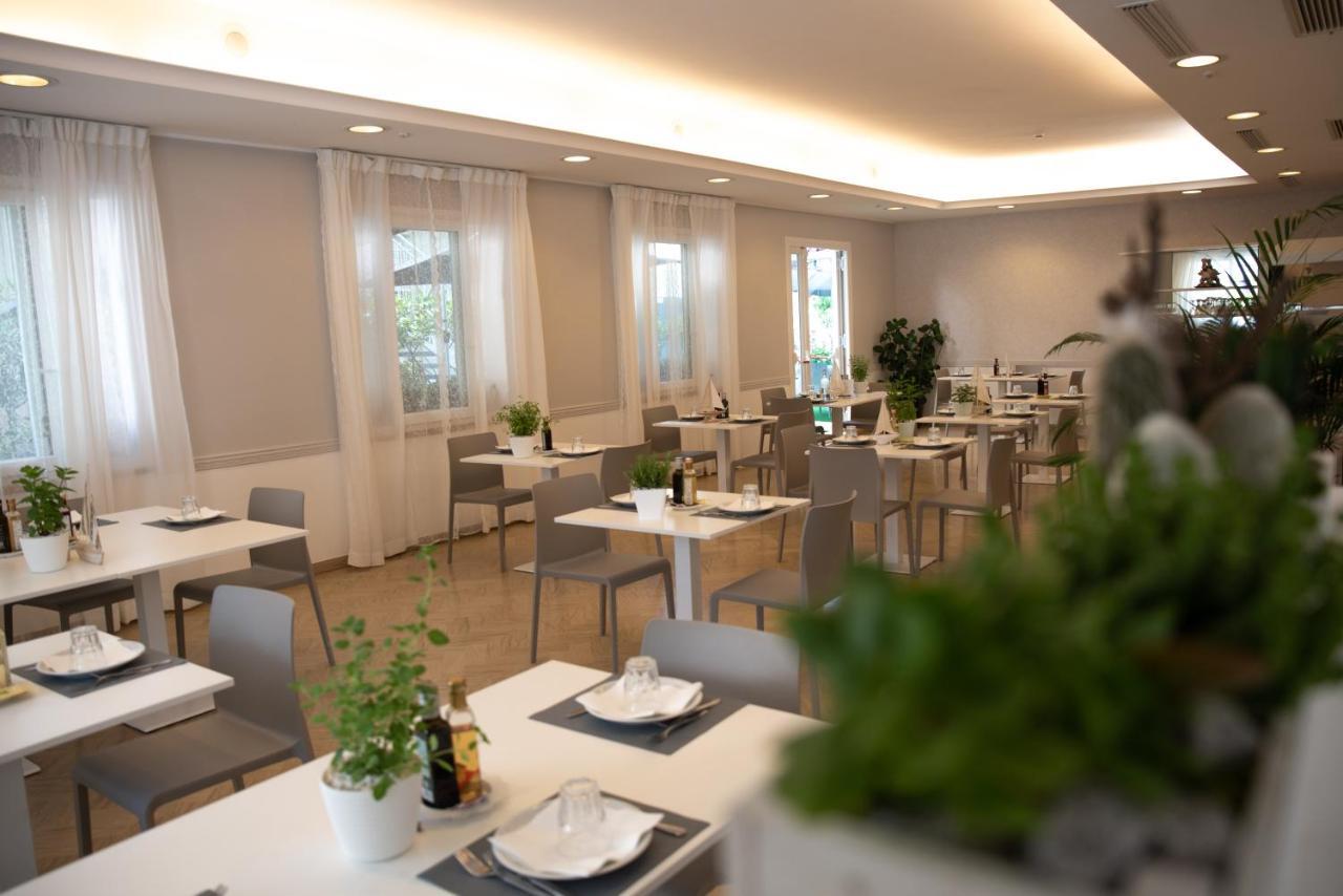 Hotel San Gottardo リッチョーネ エクステリア 写真