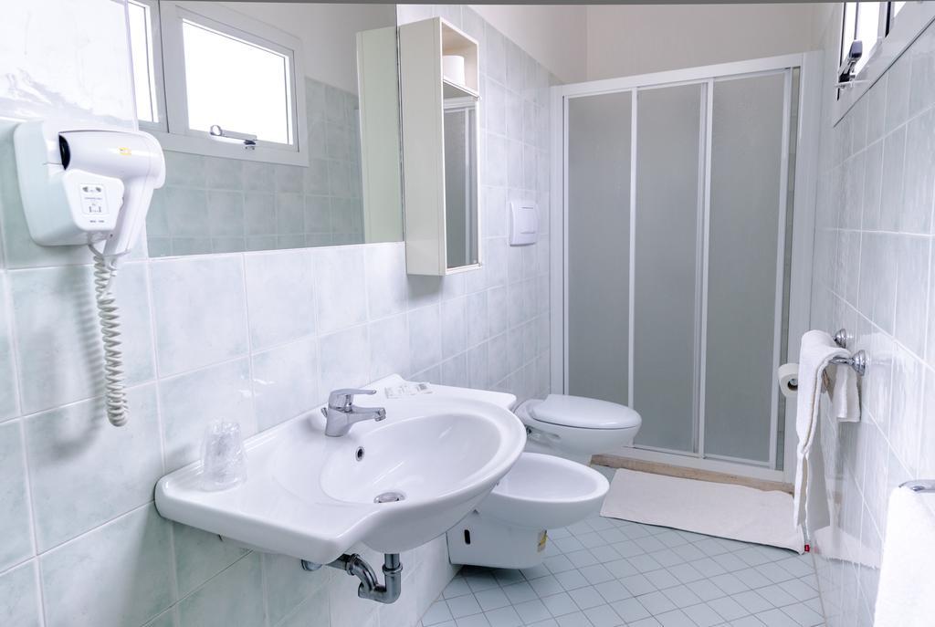 Hotel San Gottardo リッチョーネ エクステリア 写真